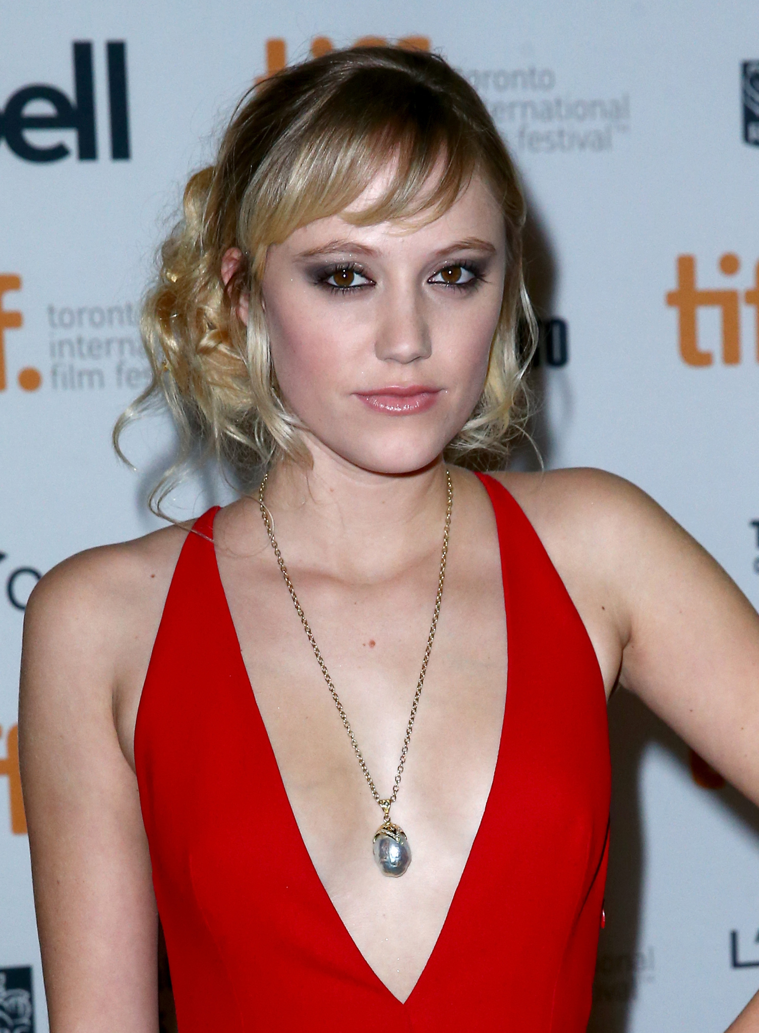 Maika Monroe at event of The Guest (2014)