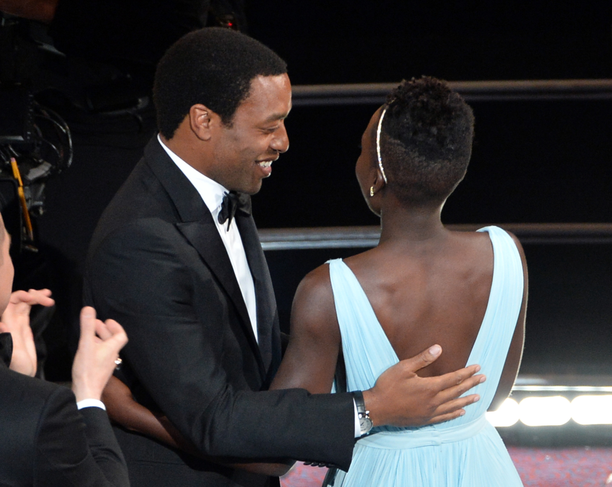 Chiwetel Ejiofor and Lupita Nyong'o at event of The Oscars (2014)