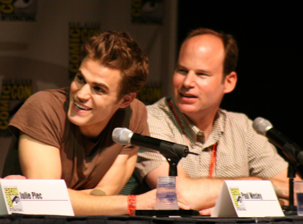 Paul Wesley and Bob Levy at event of Vampyro dienorasciai (2009)