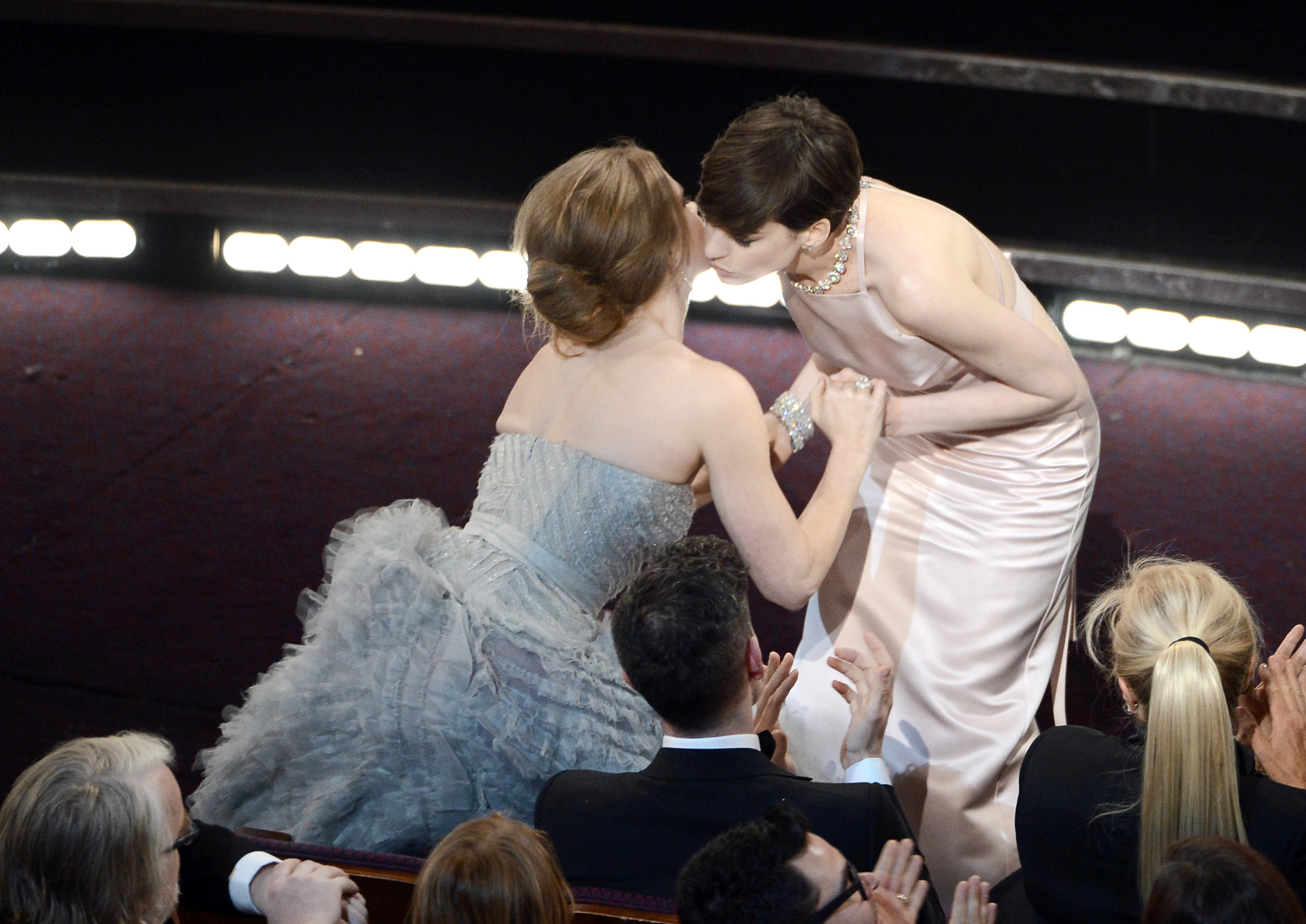 Anne Hathaway at event of The Oscars (2013)