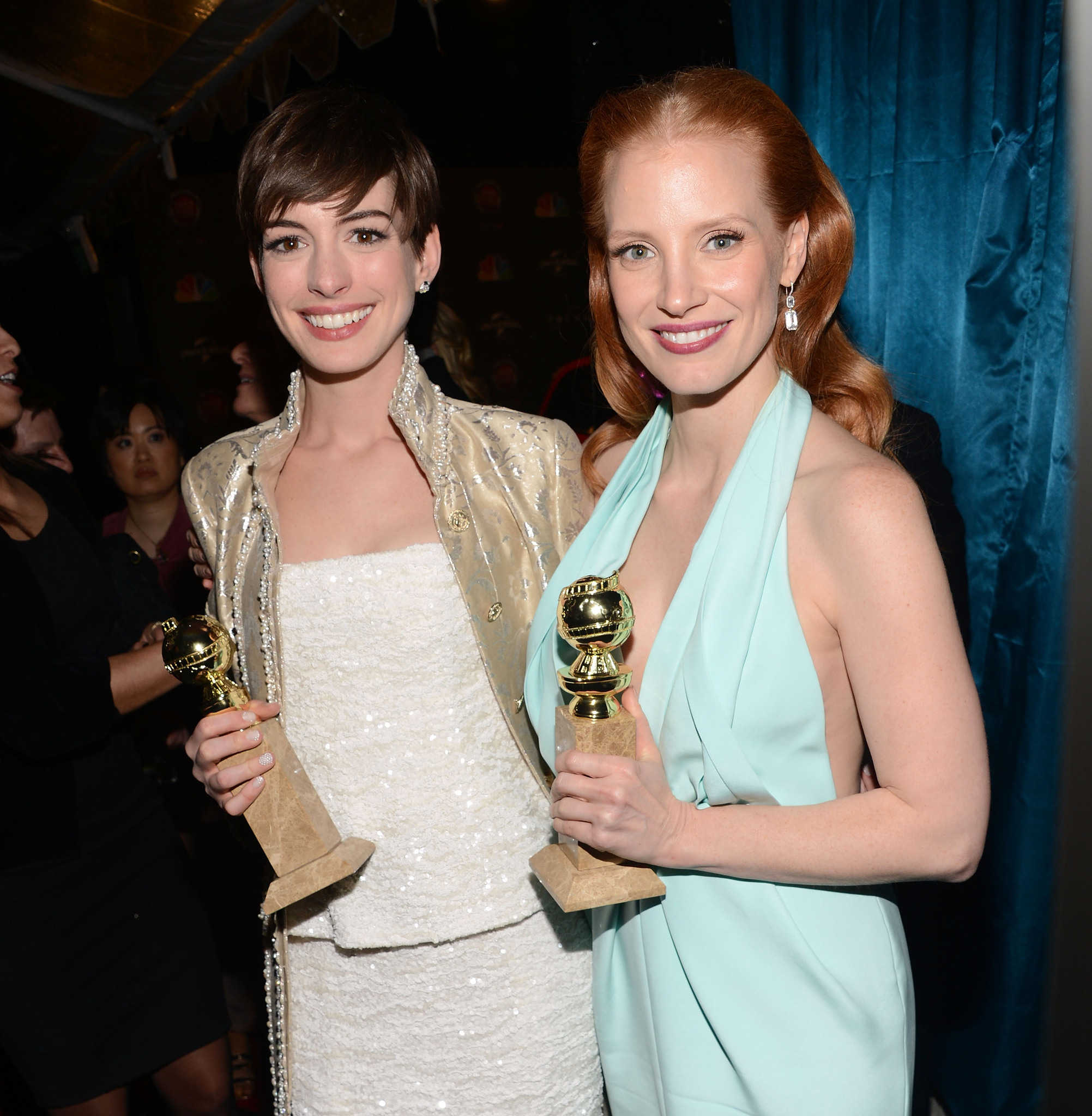 Anne Hathaway and Jessica Chastain