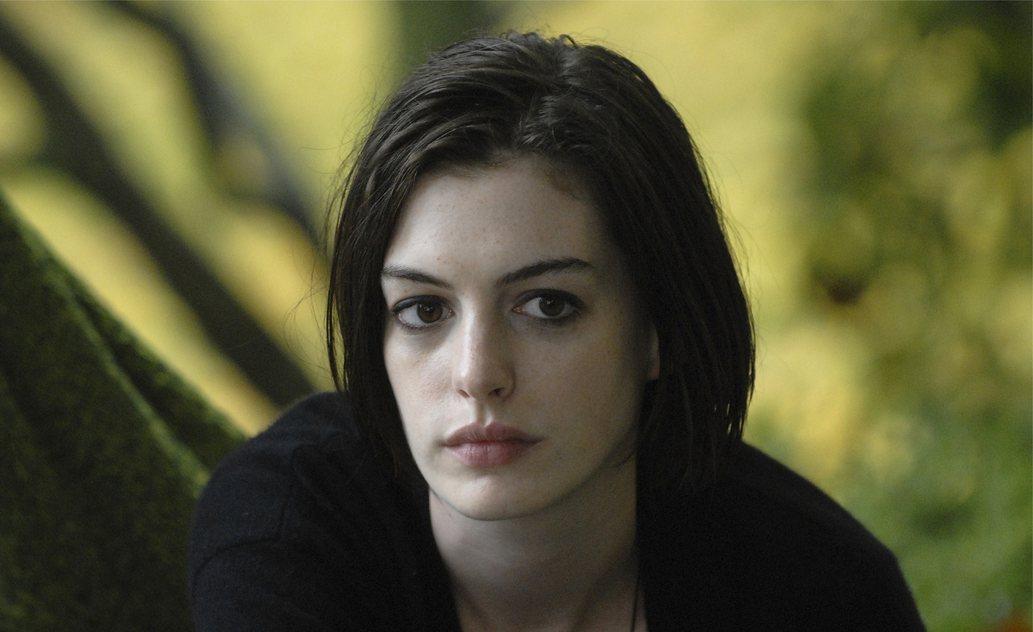 Still of Anne Hathaway in Rachel Getting Married (2008)