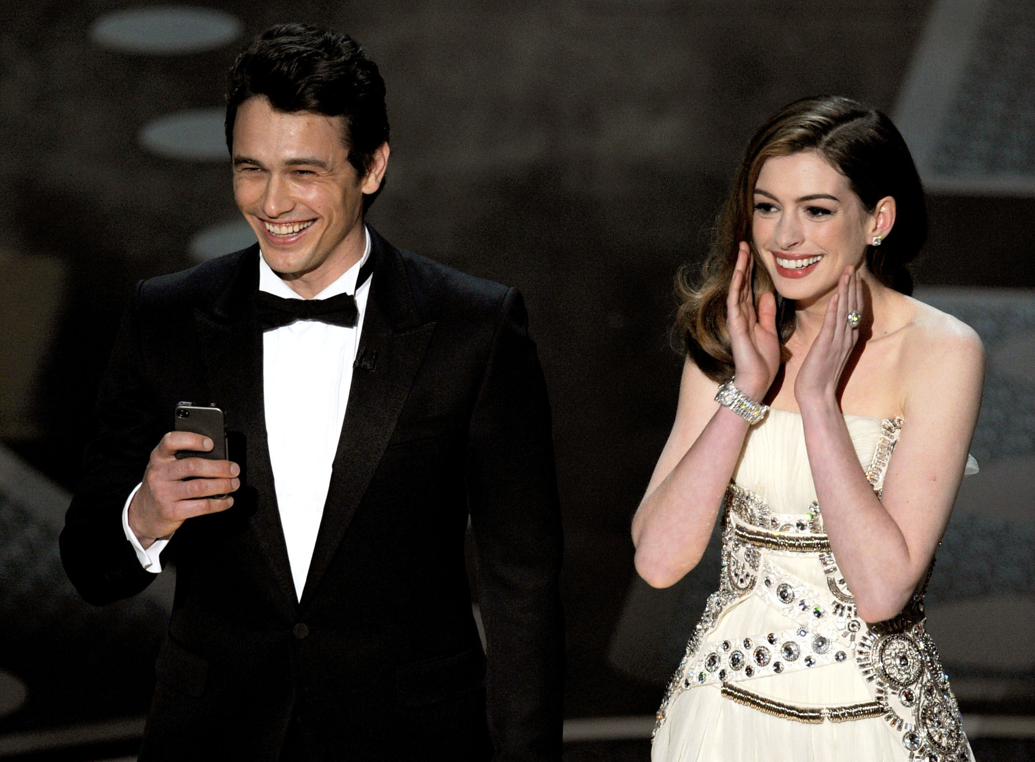 Anne Hathaway and James Franco