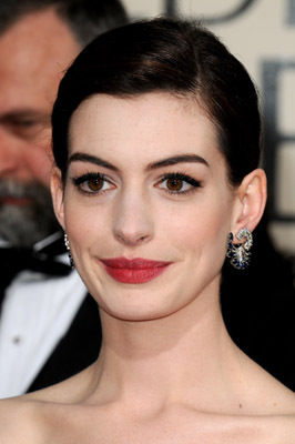 Anne Hathaway at event of The 66th Annual Golden Globe Awards (2009)