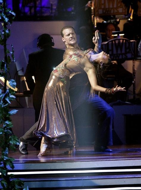 Still of Chris Jericho and Cheryl Burke in Dancing with the Stars (2005)
