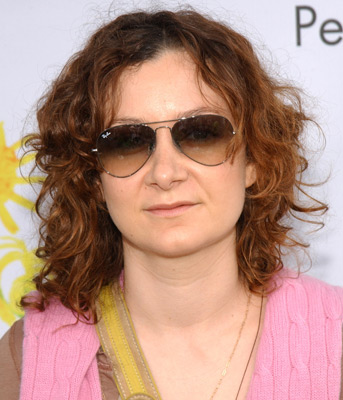 Sara Gilbert