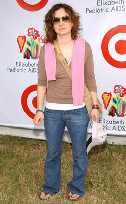 Sara Gilbert