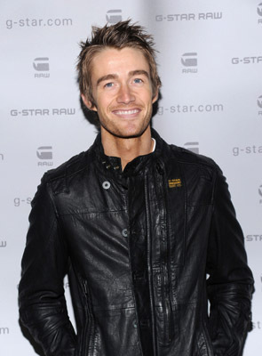 Robert Buckley