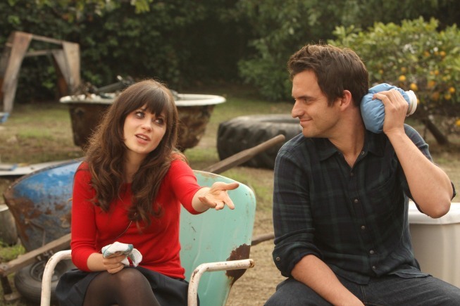 Still of Zooey Deschanel and Jake Johnson in New Girl (2011)