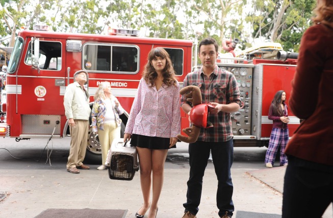 Still of Zooey Deschanel and Jake Johnson in New Girl (2011)