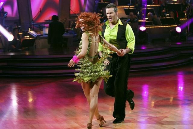 Still of Kurt Warner and Anna Trebunskaya in Dancing with the Stars (2005)