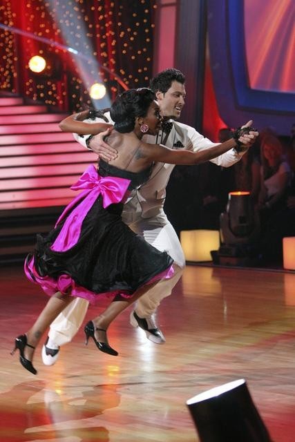 Still of Brandy Norwood and Maksim Chmerkovskiy in Dancing with the Stars (2005)