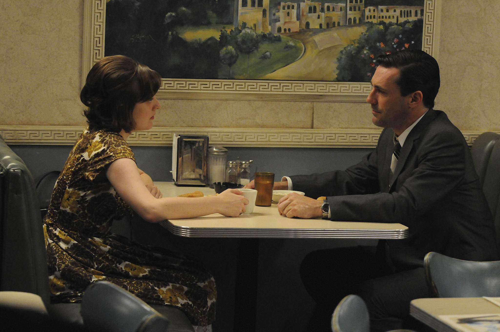 Still of Elisabeth Moss and Jon Hamm in MAD MEN. Reklamos vilkai (2007)