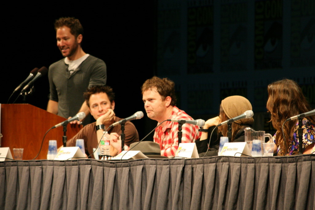 Liv Tyler, James Gunn, Ellen Page, Stryker and Rainn Wilson at event of Super (2010)