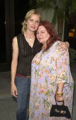 Allison Anders and Kim Dickens at event of Things Behind the Sun (2001)