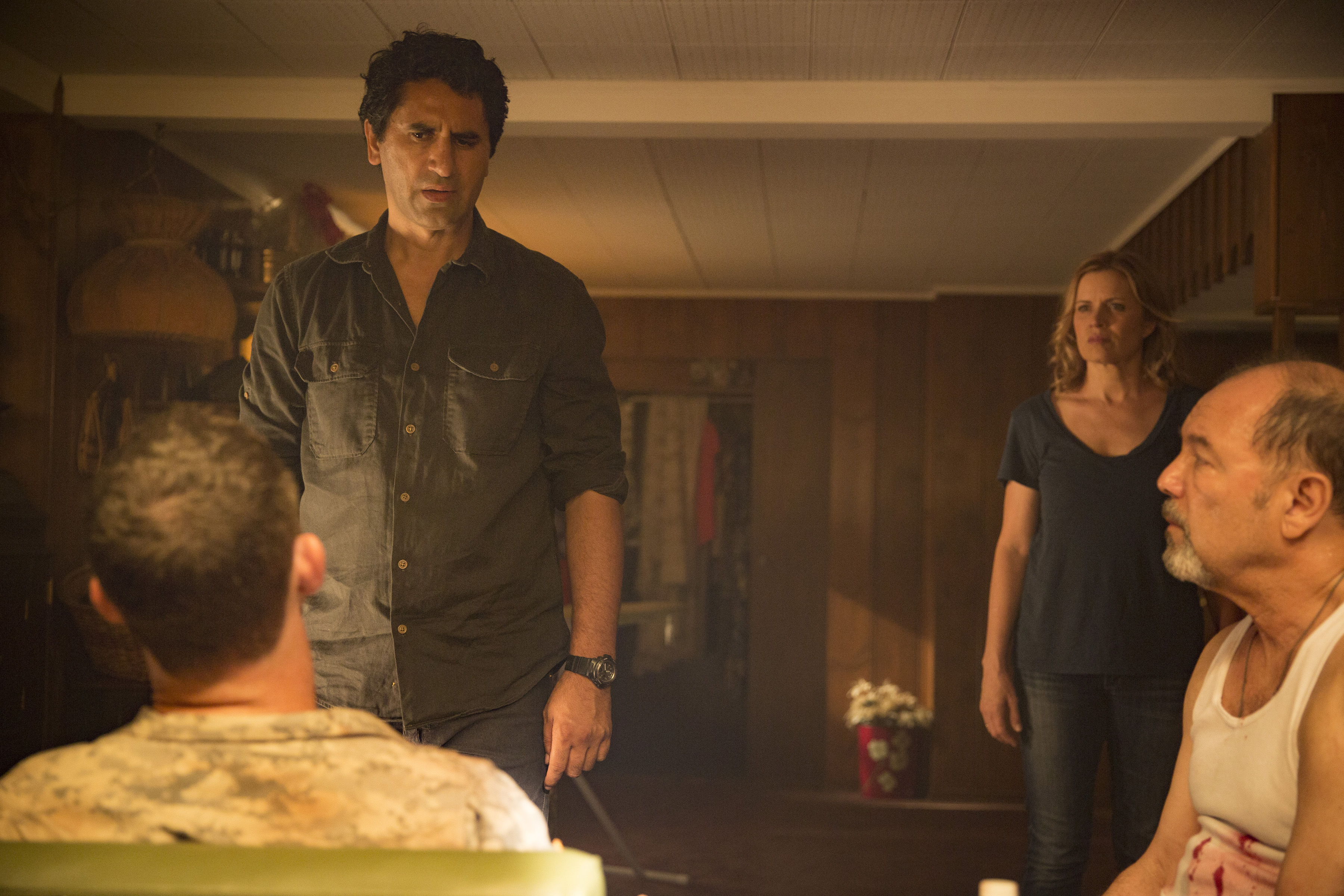 Still of Rubén Blades, Shawn Hatosy, Cliff Curtis and Kim Dickens in Fear the Walking Dead (2015)
