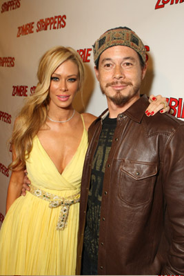 Jenna Jameson and Jay Lee at event of Zombie Strippers (2008)