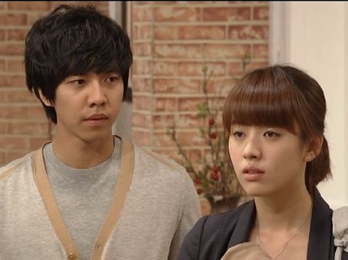 Still of Hyo-ju Han and Seung-gi Lee in Chanranhan yusan (2009)