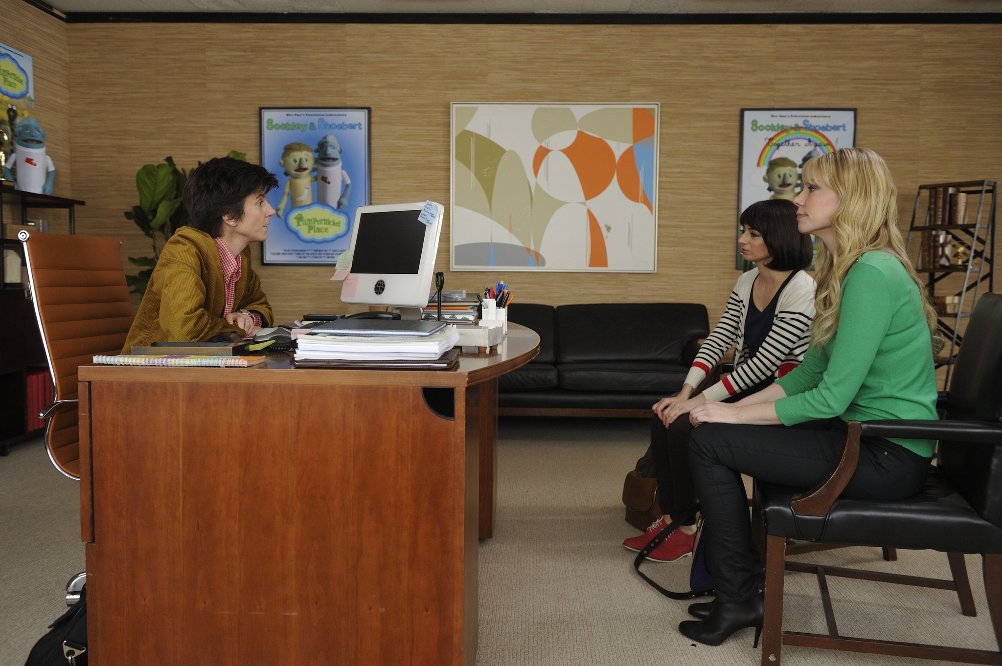 Still of Tig Notaro, Riki Lindhome and Kate Micucci in Garfunkel and Oates (2014)
