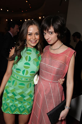 Alexis Dziena and Kate Micucci at event of When in Rome (2010)