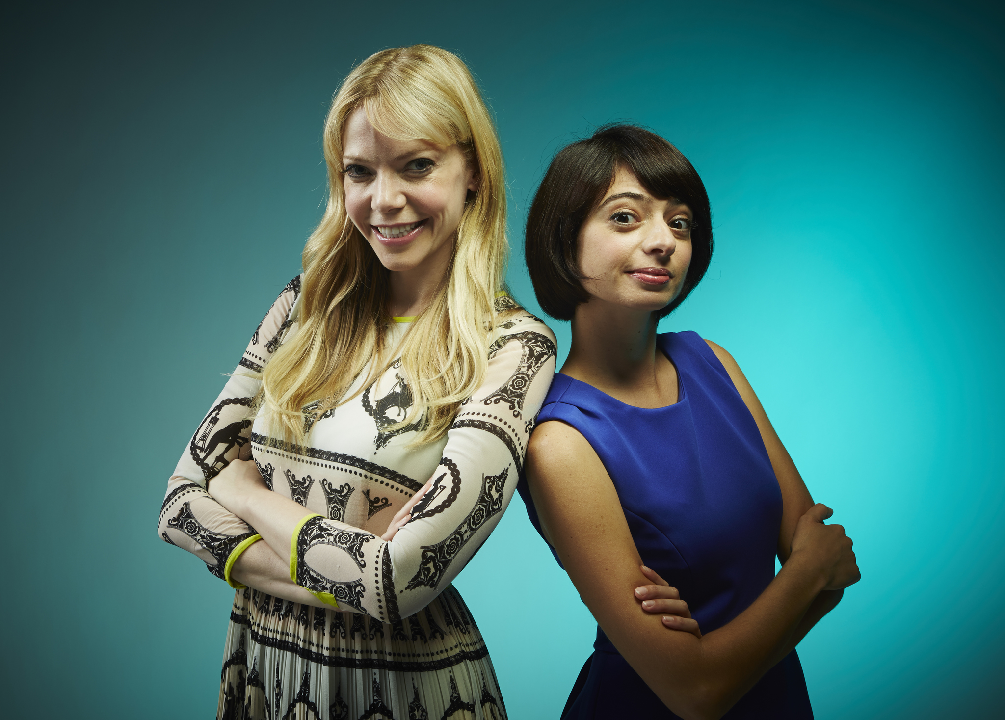 Riki Lindhome and Kate Micucci