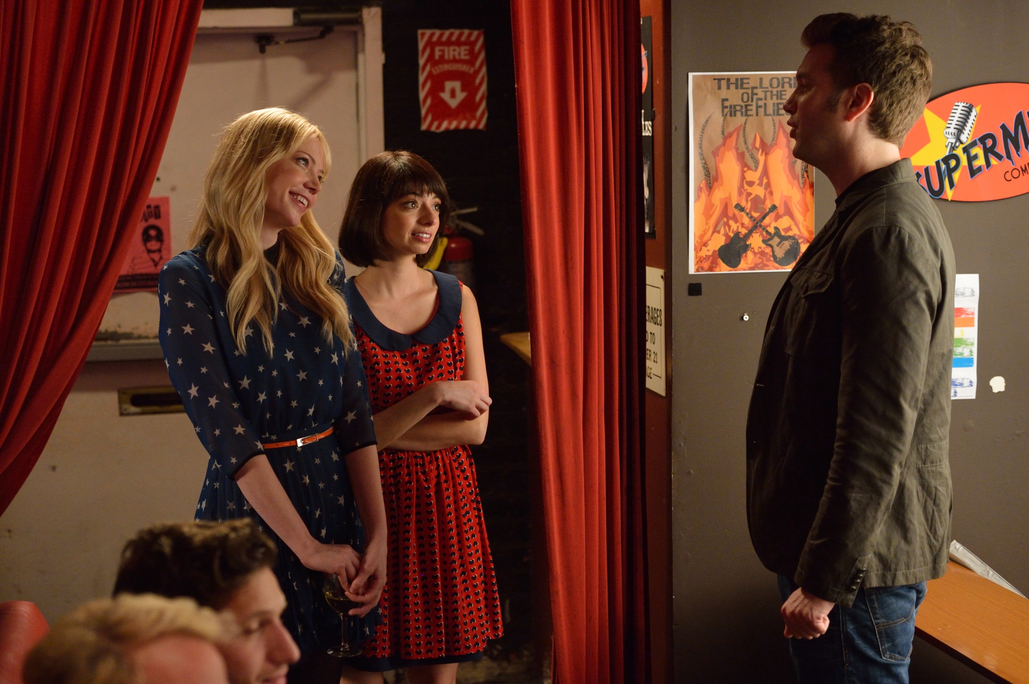 Still of Riki Lindhome, Kate Micucci and Anthony Jeselnik in Garfunkel and Oates (2014)
