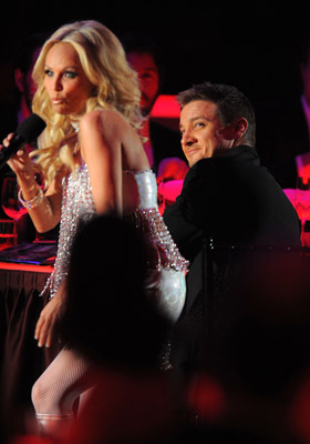 Kristin Chenoweth and Jeremy Renner at event of 15th Annual Critics' Choice Movie Awards (2010)