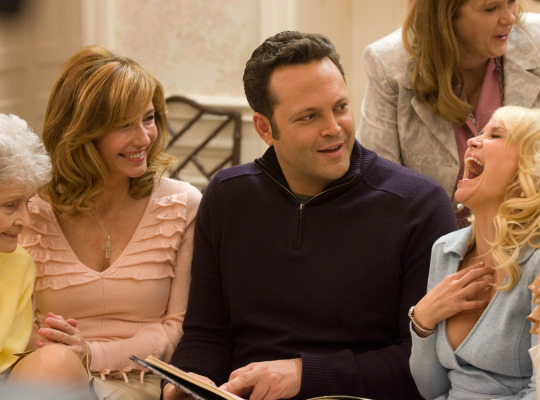 Still of Vince Vaughn, Mary Steenburgen and Kristin Chenoweth in Four Christmases (2008)