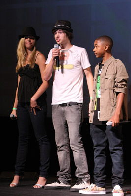 Justin Martin, Matt Prokop and Jemma McKenzie-Brown at event of High School Musical 3: Senior Year (2008)