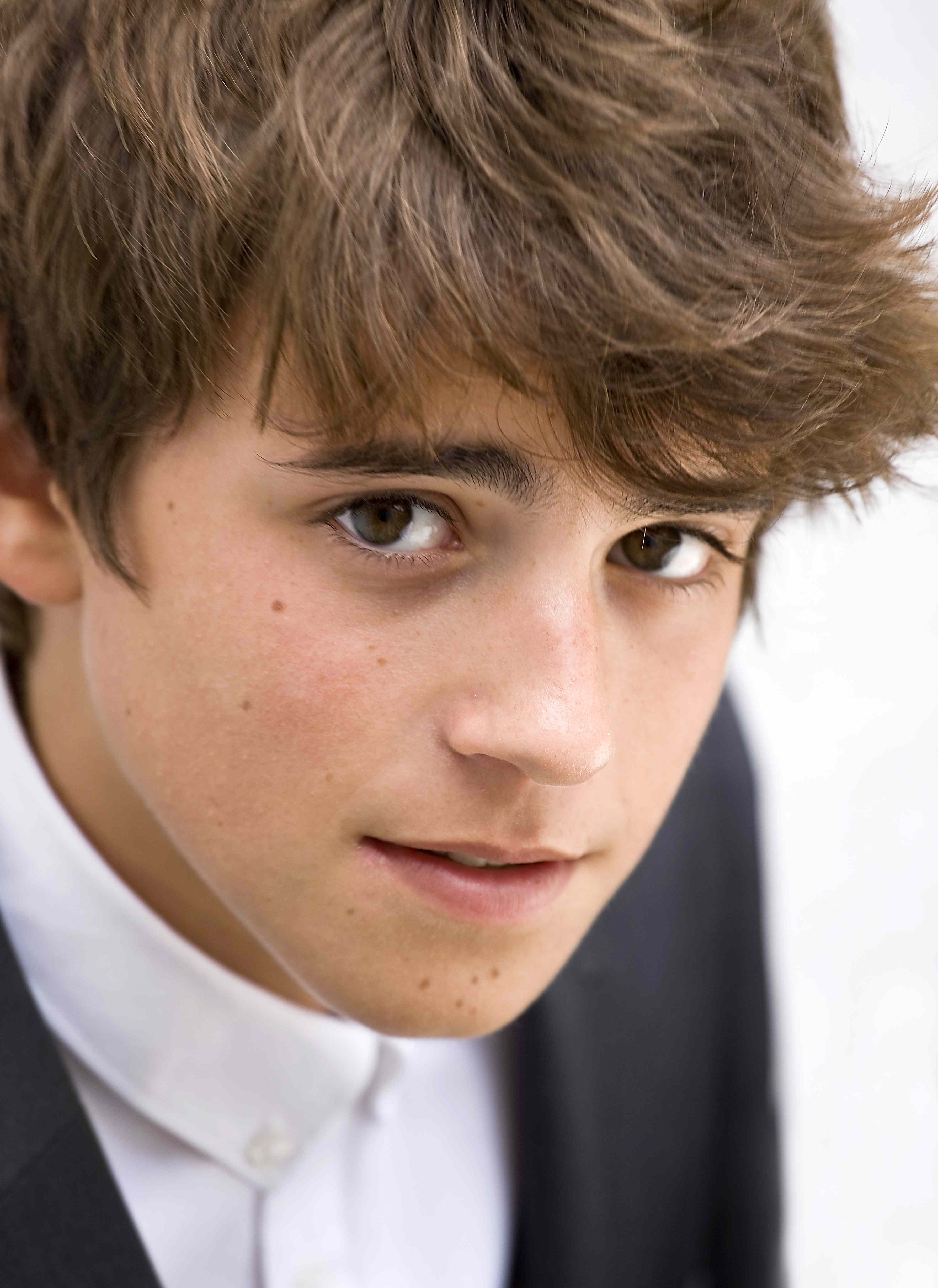 Charlie Rowe