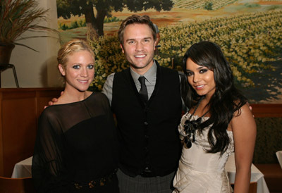 Brittany Snow, Vanessa Hudgens and Scott Porter at event of Bandslam (2009)
