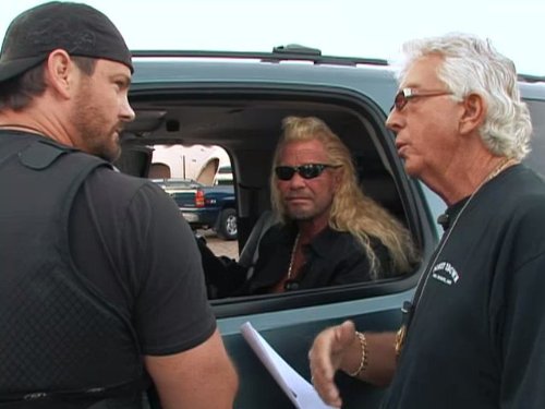 Still of Duane 'Dog' Chapman, Bobby Brown and Duane Lee Chapman Jr. in Dog the Bounty Hunter (2003)