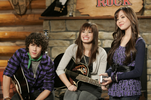 Still of Demi Lovato, Anna Maria Perez de Tagle and Nick Jonas in Camp Rock (2008)