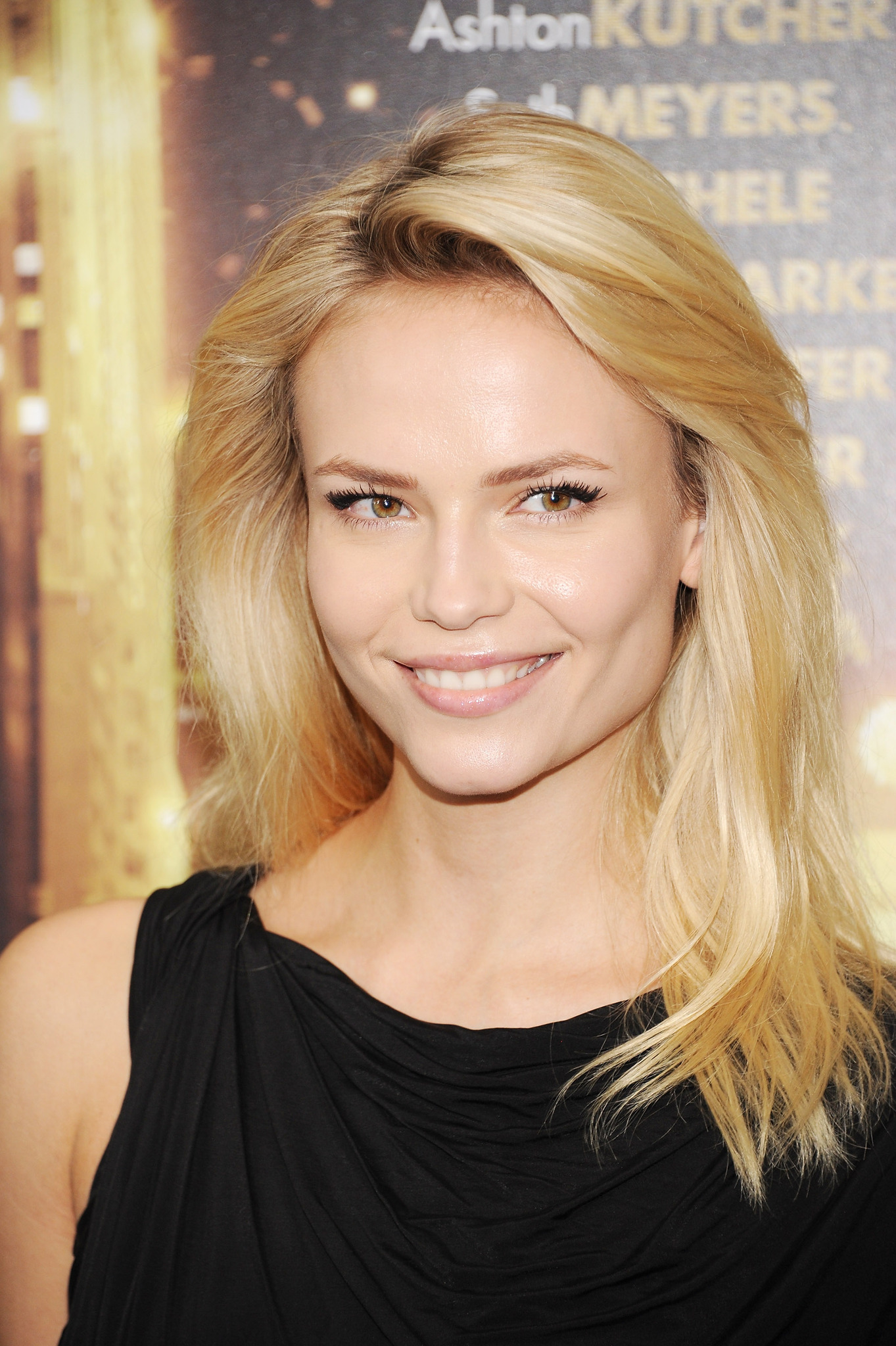 Natasha Poly at event of Naujieji metai Niujorke (2011)