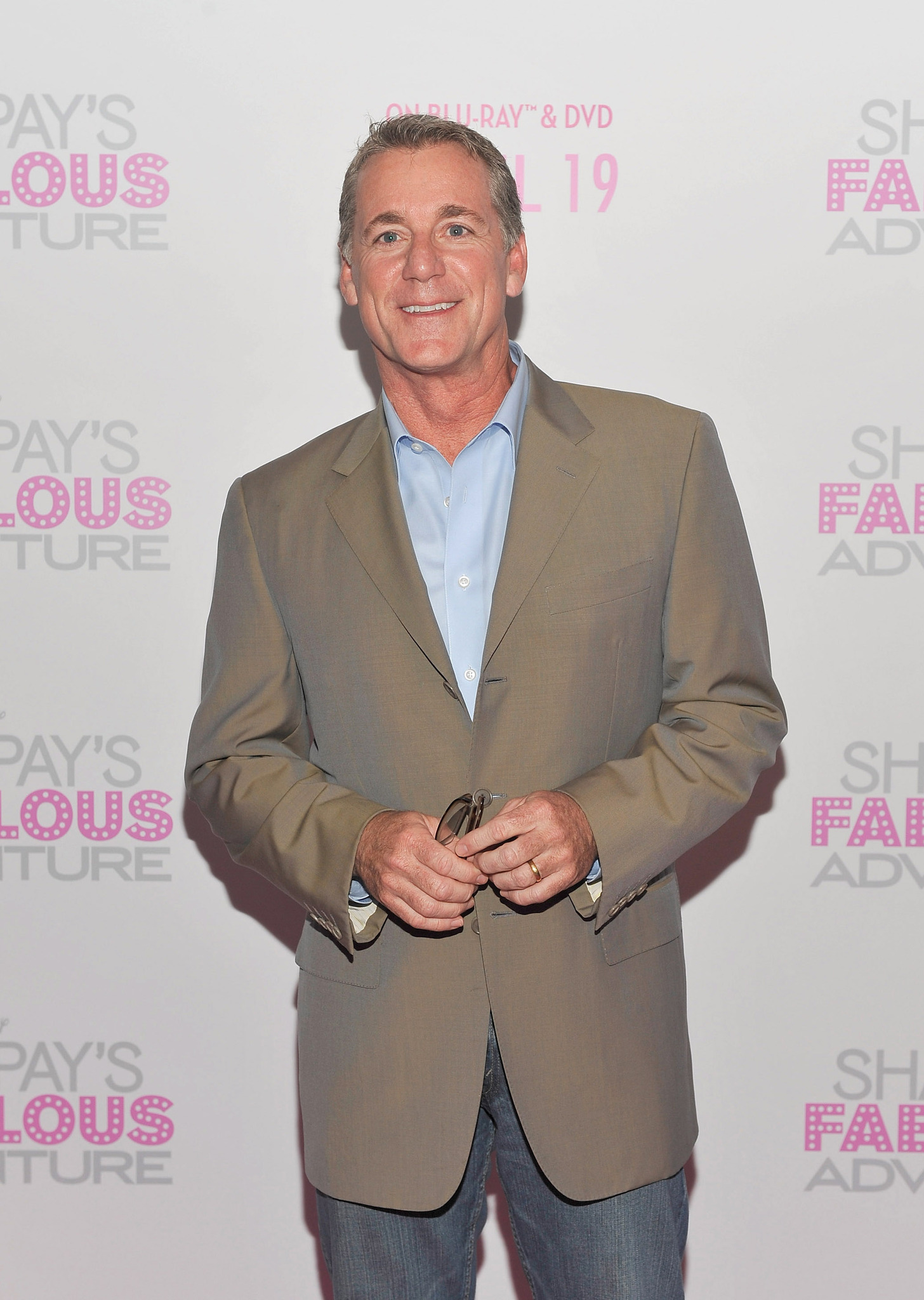 Robert Curtis Brown at event of Sharpay's Fabulous Adventure (2011)