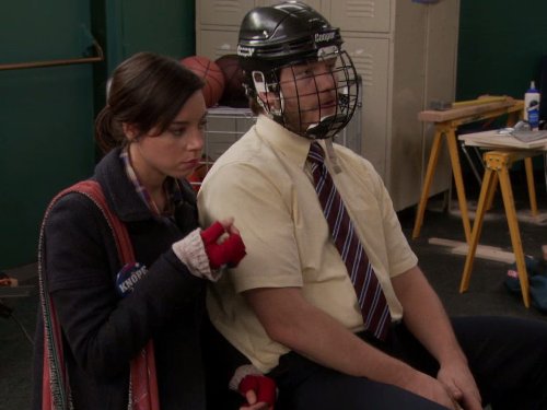 Still of Chris Pratt and Aubrey Plaza in Parks and Recreation (2009)