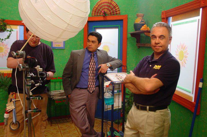 Viktor Hernandez on the set of Nuestro Barrio with Roberto Moench