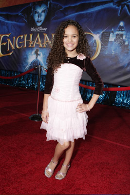 Madison Pettis at event of Enchanted (2007)