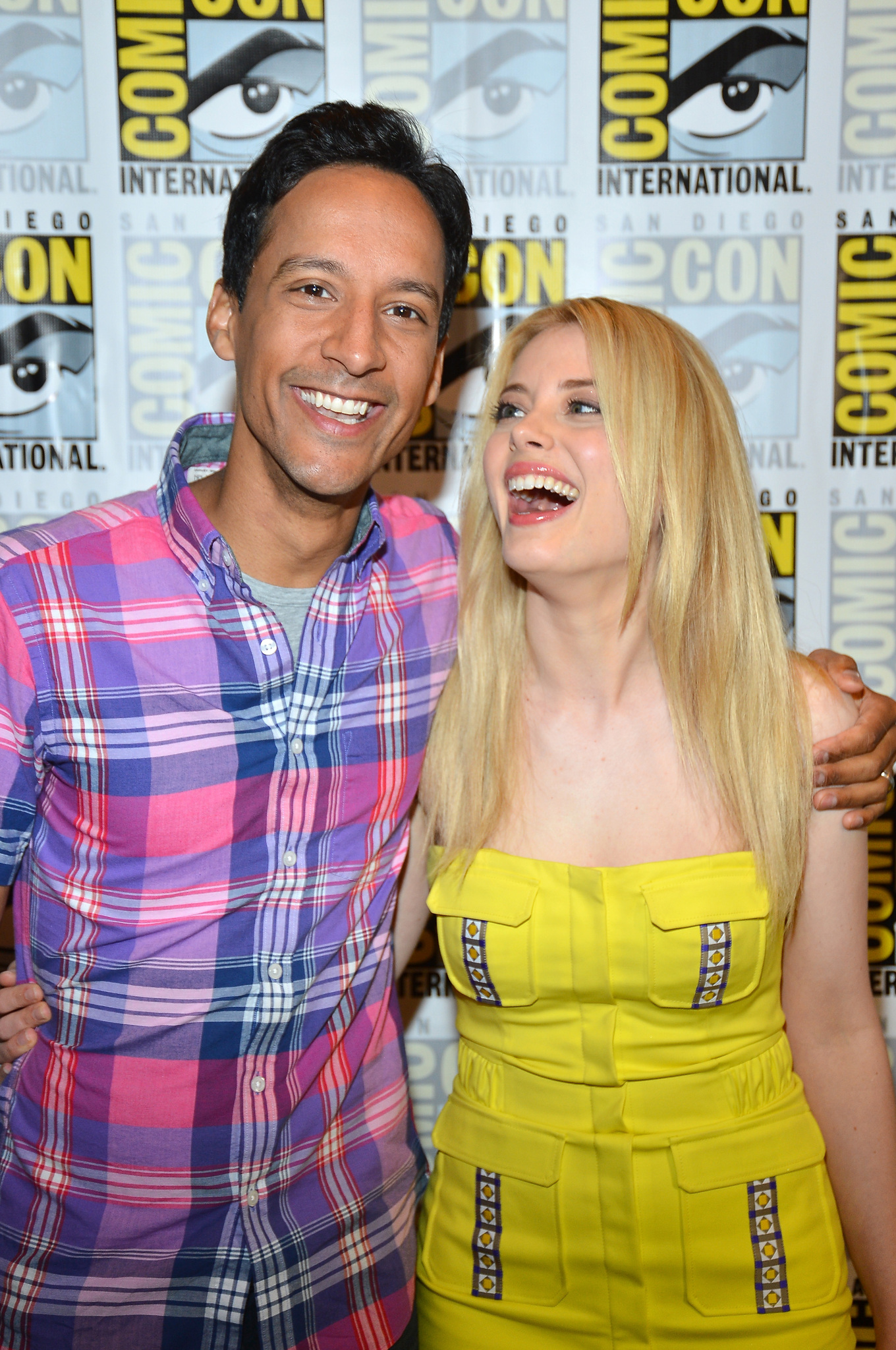 Gillian Jacobs and Danny Pudi at event of Community (2009)