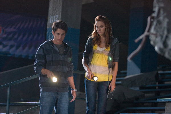 Still of Shantel VanSanten and Bobby Campo in Galutinis tikslas 4 (2009)