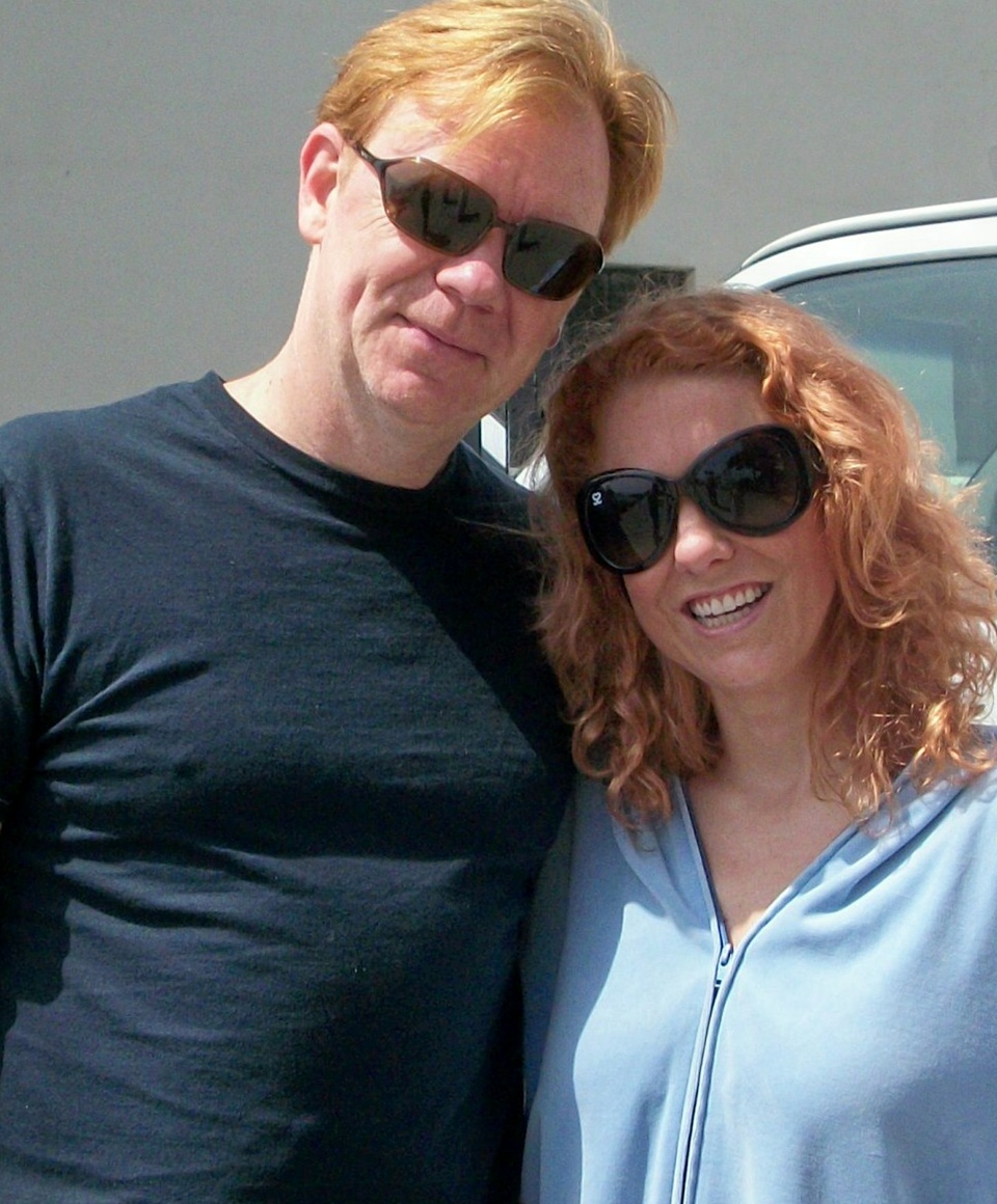 David Caruso & Jamie McCall - two redheads sporting the shades!