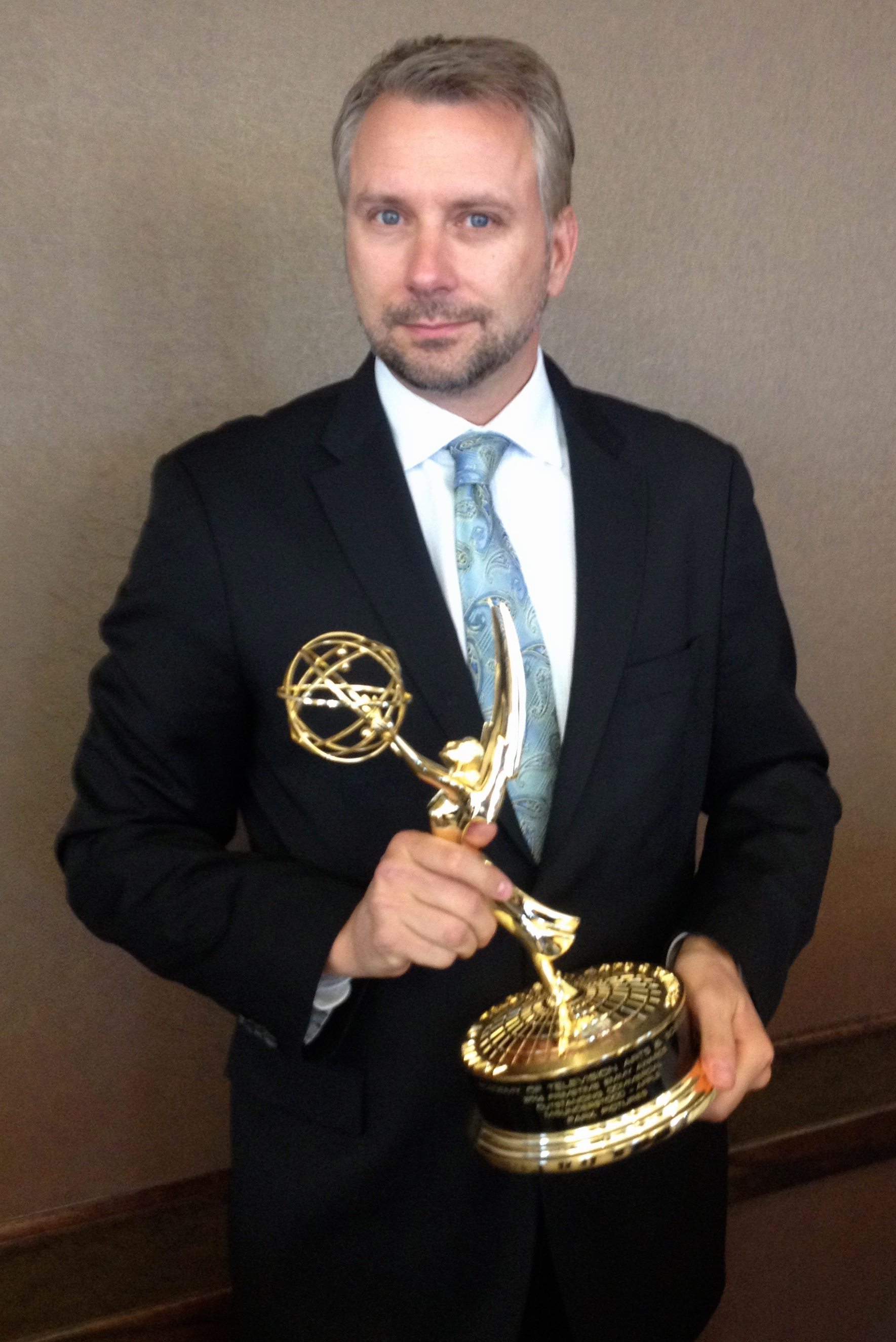 My client Chris Ippolito nabs Emmy award for a feel-good Apple ad Misunderstood, starring his extended family of 23