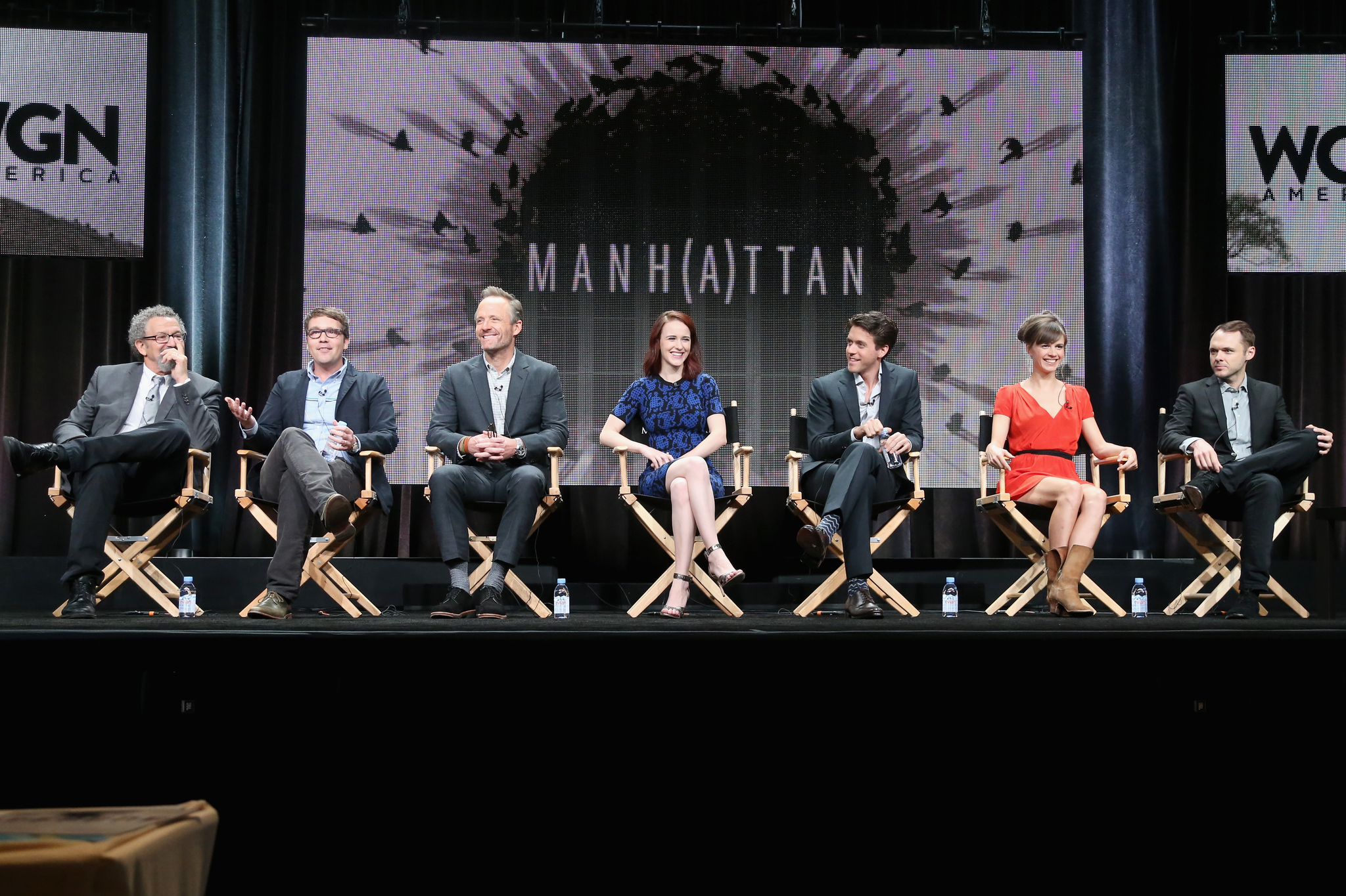 Thomas Schlamme, Katja Herbers, Christopher Denham, John Benjamin, Sam Shaw, Ashley Zukerman and Rachel Brosnahan at event of Manhattan (2014)