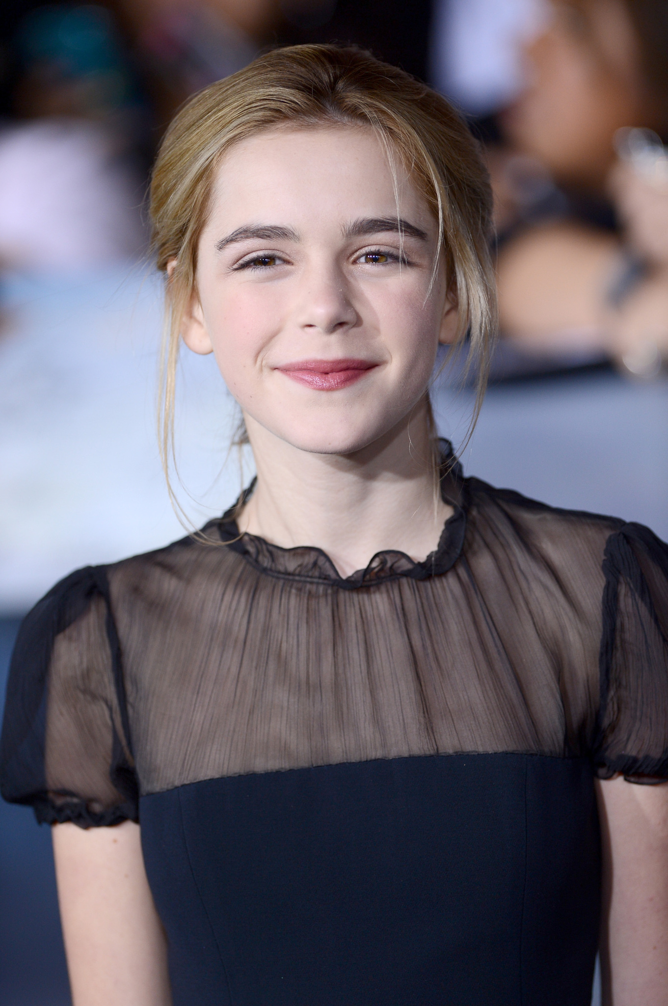 Kiernan Shipka at event of Brekstanti ausra. 2 dalis (2012)