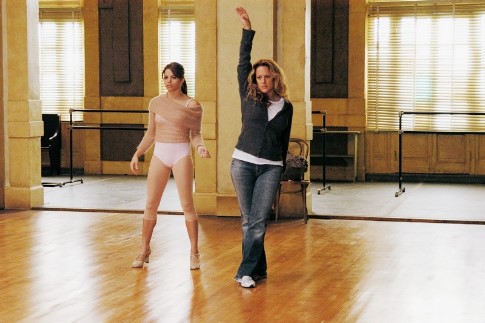 Anne Fletcher and Jenna Dewan Tatum in Sokis hip-hopo ritmu (2006)