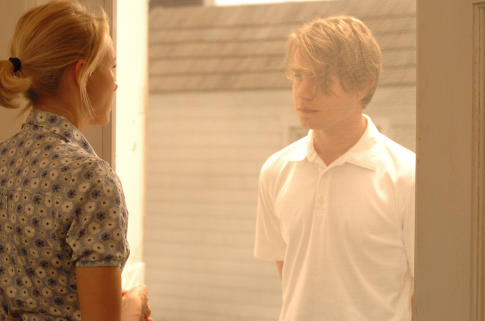 Still of Naomi Watts and Brady Corbet in Funny Games (2007)
