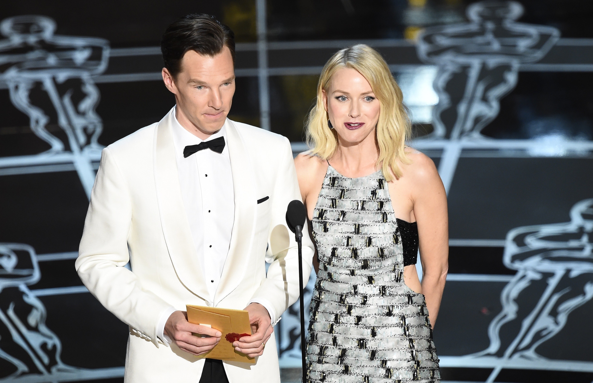 Naomi Watts and Benedict Cumberbatch at event of The Oscars (2015)