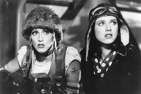 Still of Lori Petty and Naomi Watts in Tank Girl (1995)