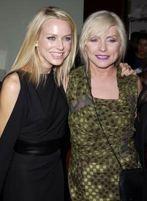 Deborah Harry and Naomi Watts at event of Mulholland Dr. (2001)