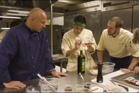 Still of Tom Colicchio, Dale Talde and Spike Mendelsohn in Top Chef (2006)